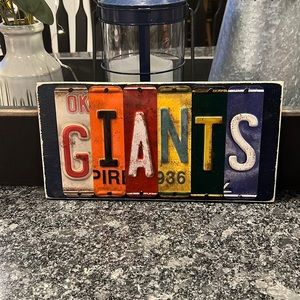 GIANTS sign